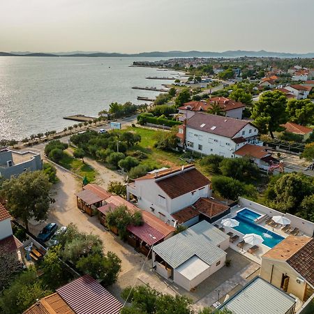 Camp Mrkva Mobile Homes With Pool Sukošan Εξωτερικό φωτογραφία