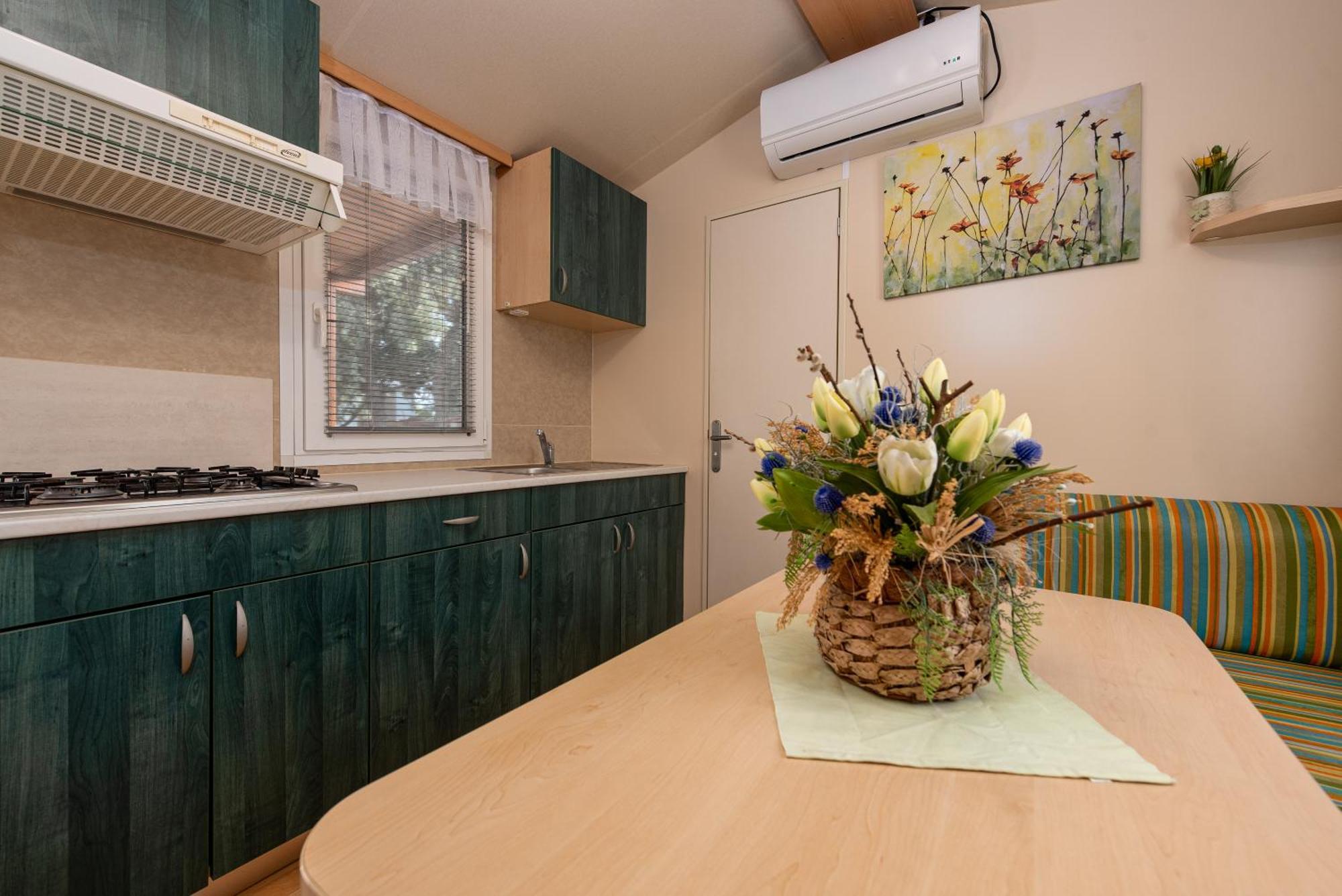 Camp Mrkva Mobile Homes With Pool Sukošan Εξωτερικό φωτογραφία