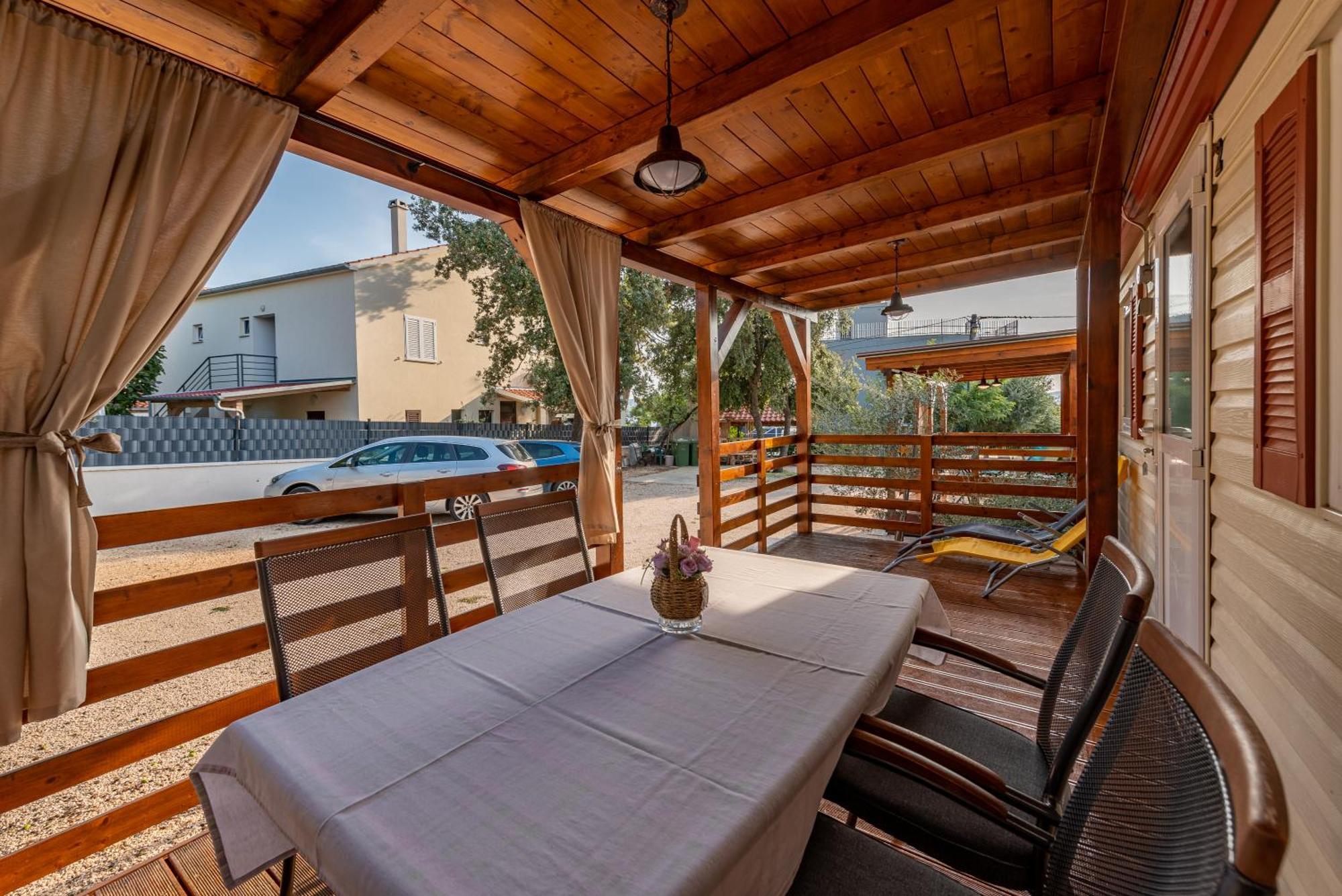 Camp Mrkva Mobile Homes With Pool Sukošan Εξωτερικό φωτογραφία