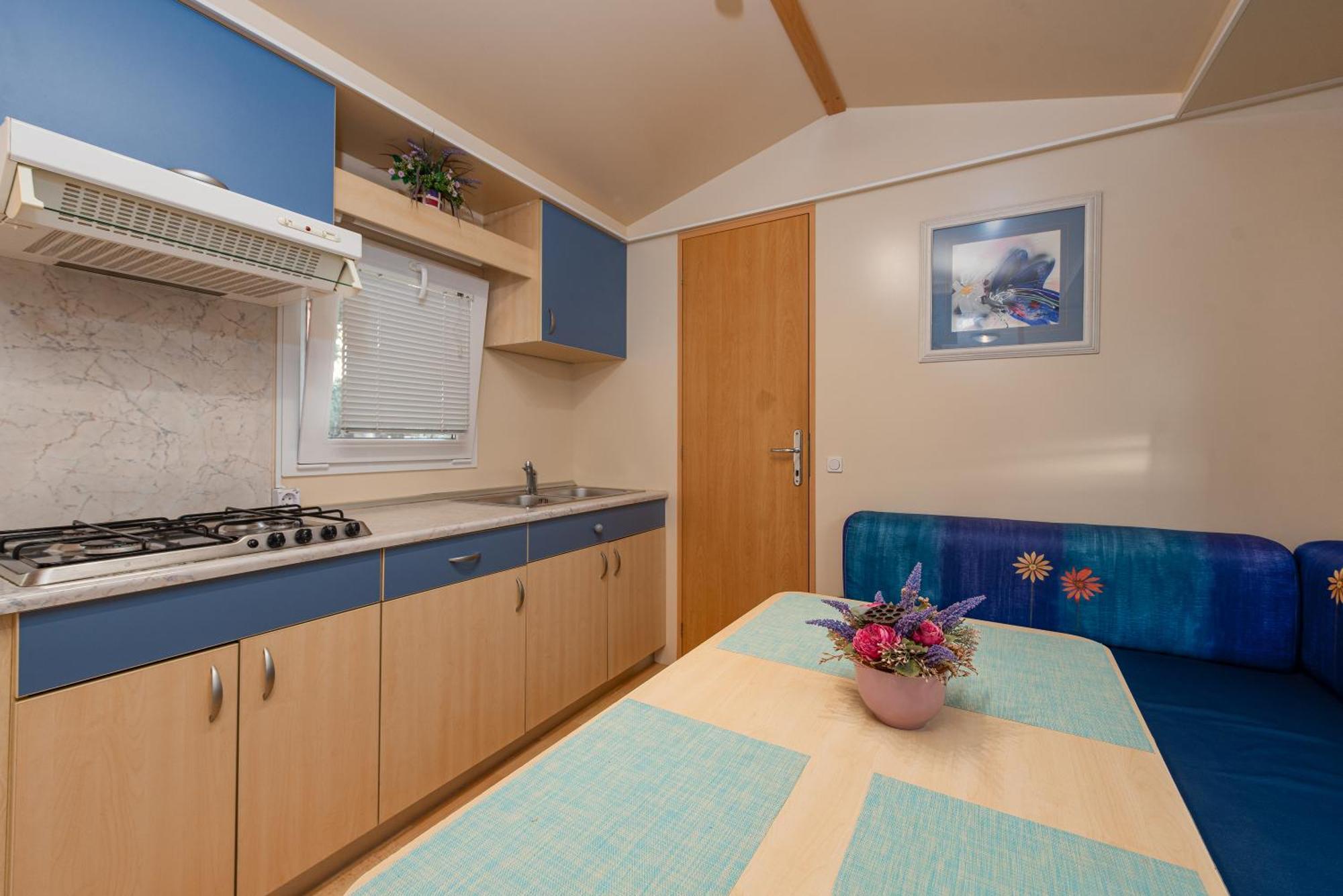 Camp Mrkva Mobile Homes With Pool Sukošan Δωμάτιο φωτογραφία