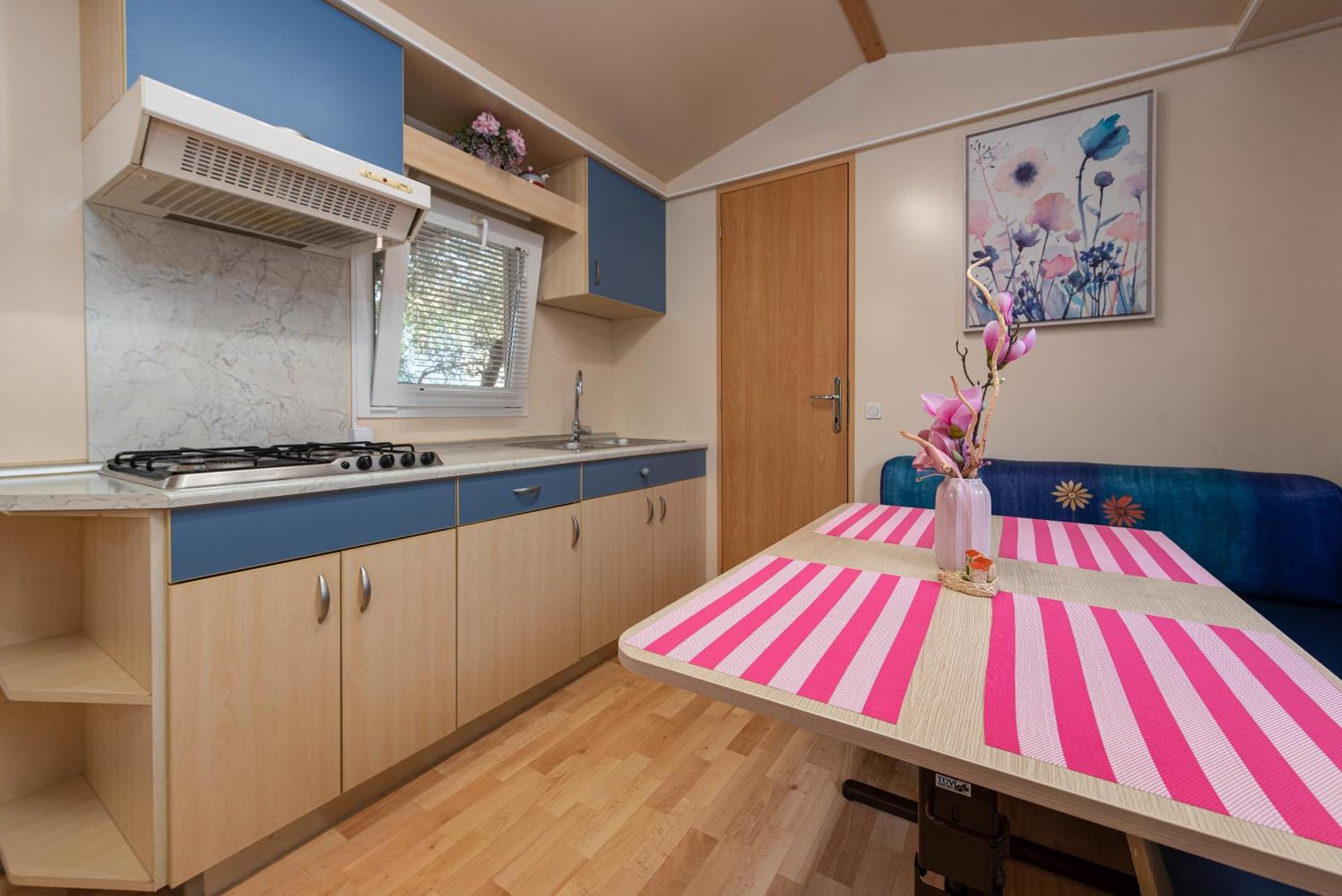 Camp Mrkva Mobile Homes With Pool Sukošan Δωμάτιο φωτογραφία