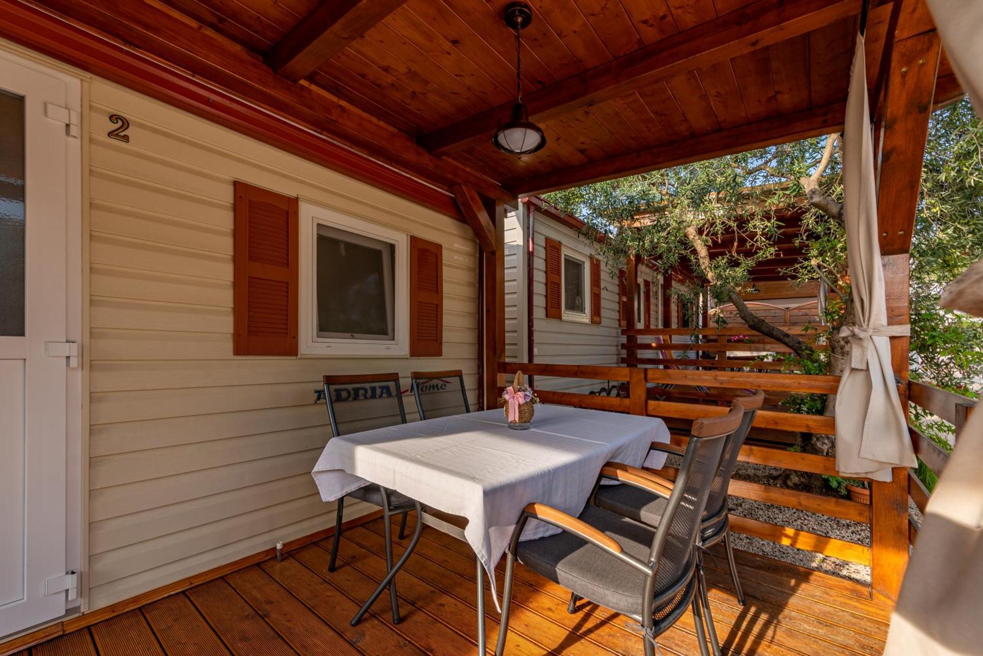 Camp Mrkva Mobile Homes With Pool Sukošan Δωμάτιο φωτογραφία