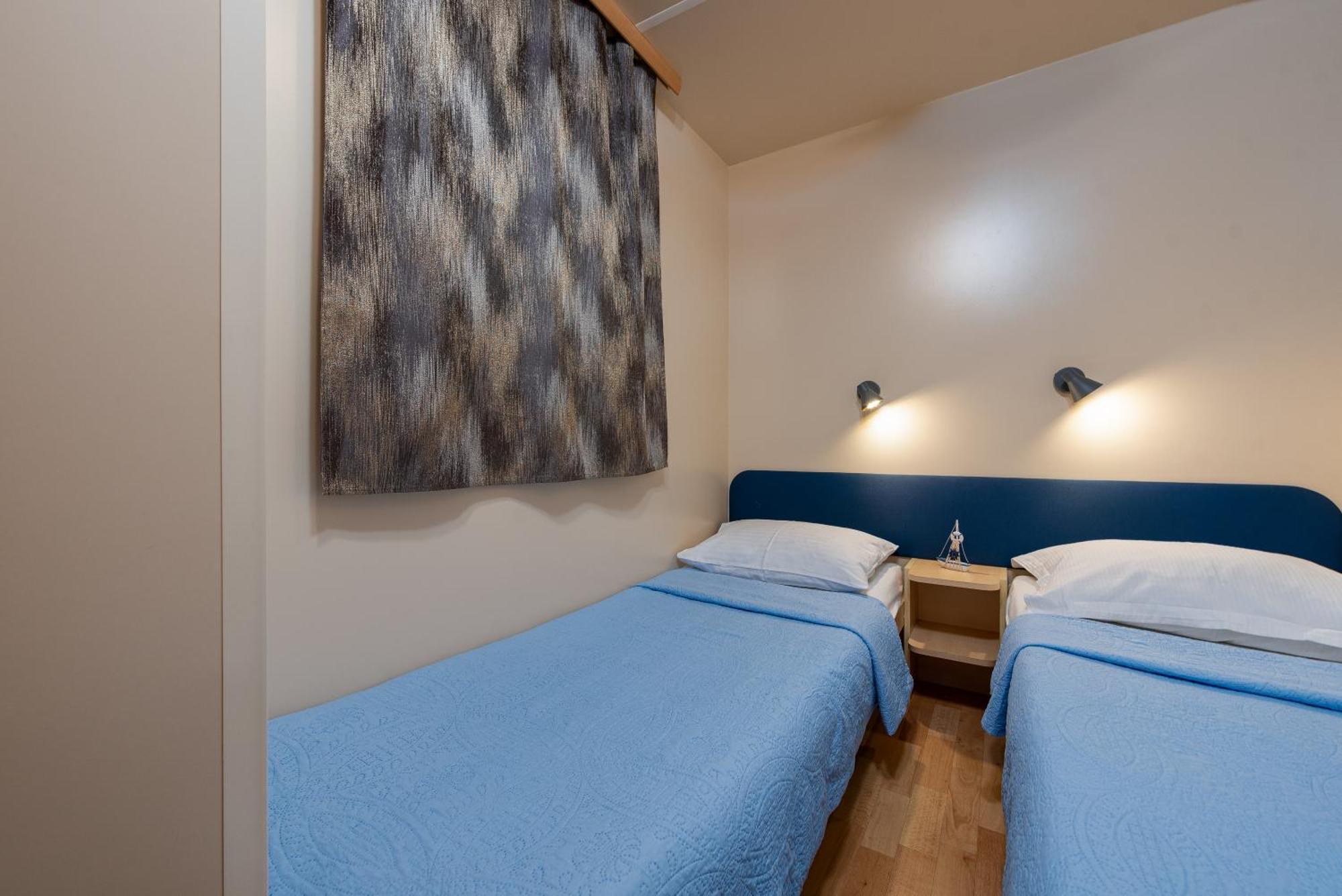 Camp Mrkva Mobile Homes With Pool Sukošan Δωμάτιο φωτογραφία